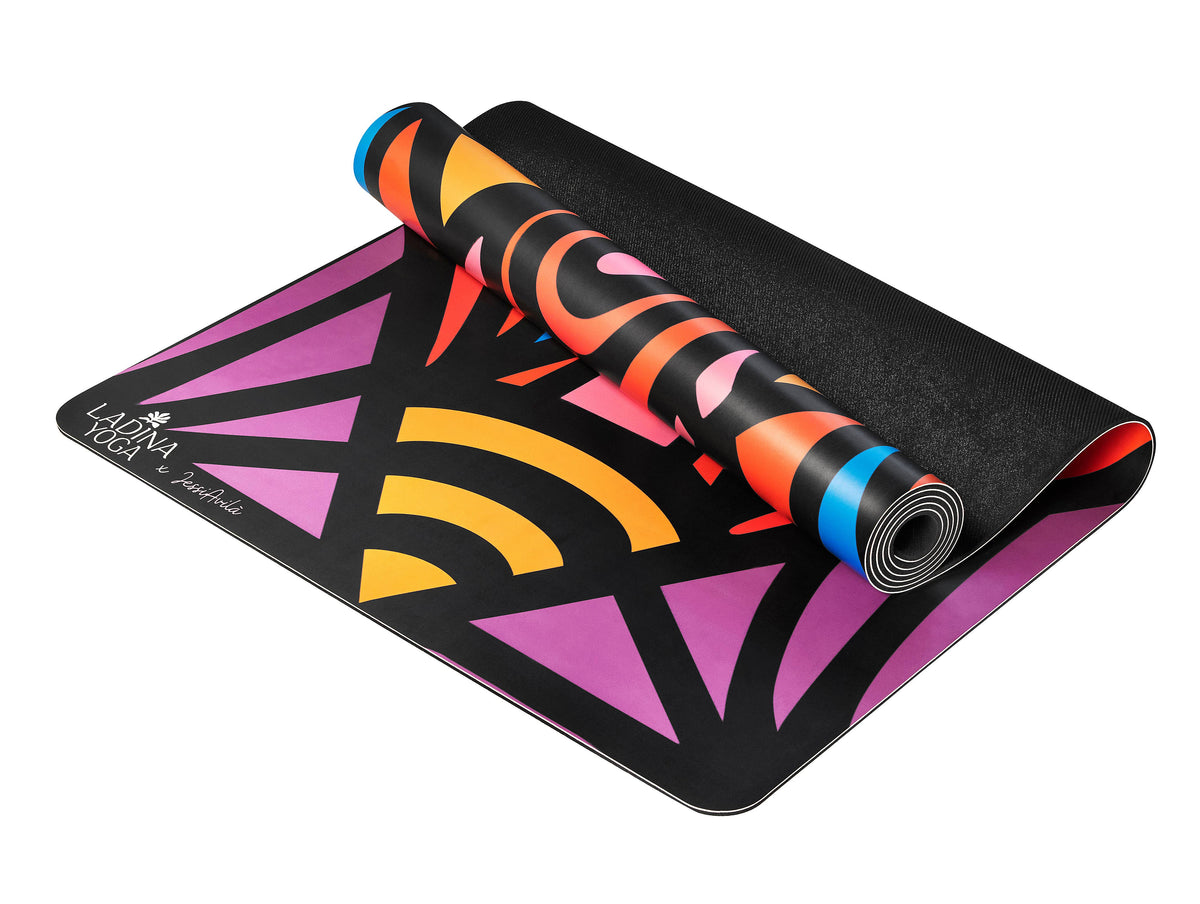 Striped Colourful Sustainable Yoga Mat - Courbe D'Energy