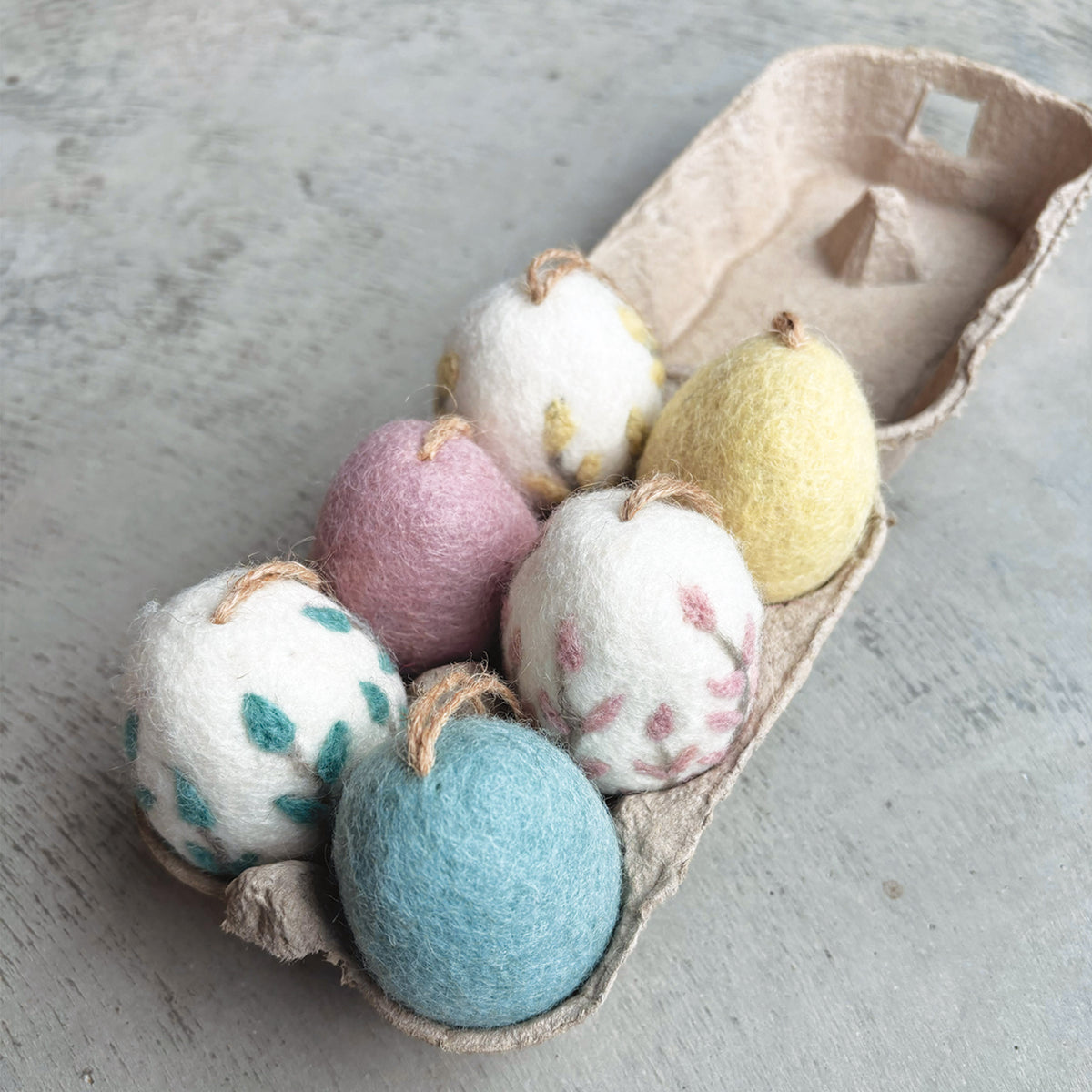 East of India Felt Easter Egg - Pink