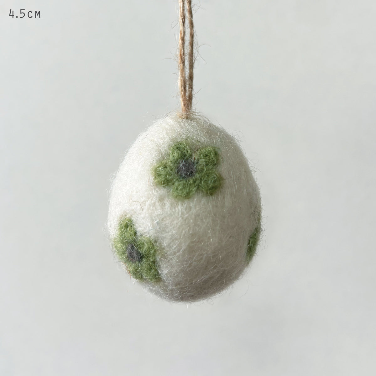 East of India Felted Daisy Easter Egg - Green