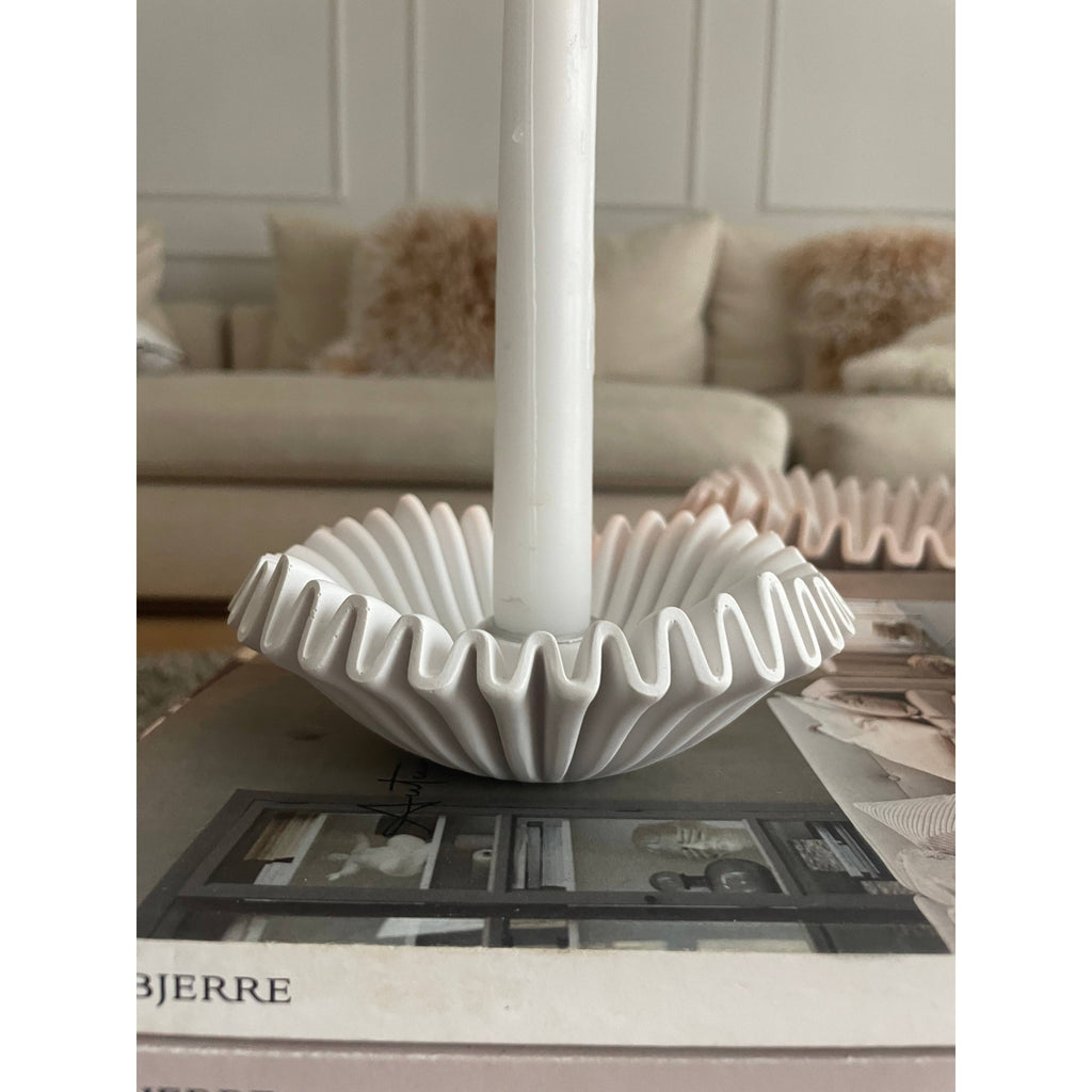 Ruffle Candle Holder