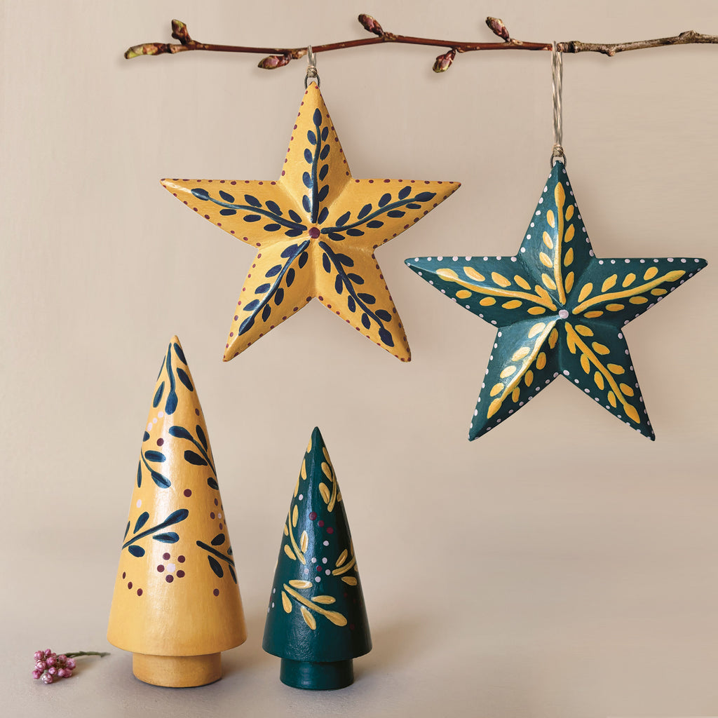East of India Folk Art Wooden Christmas Tree - Green