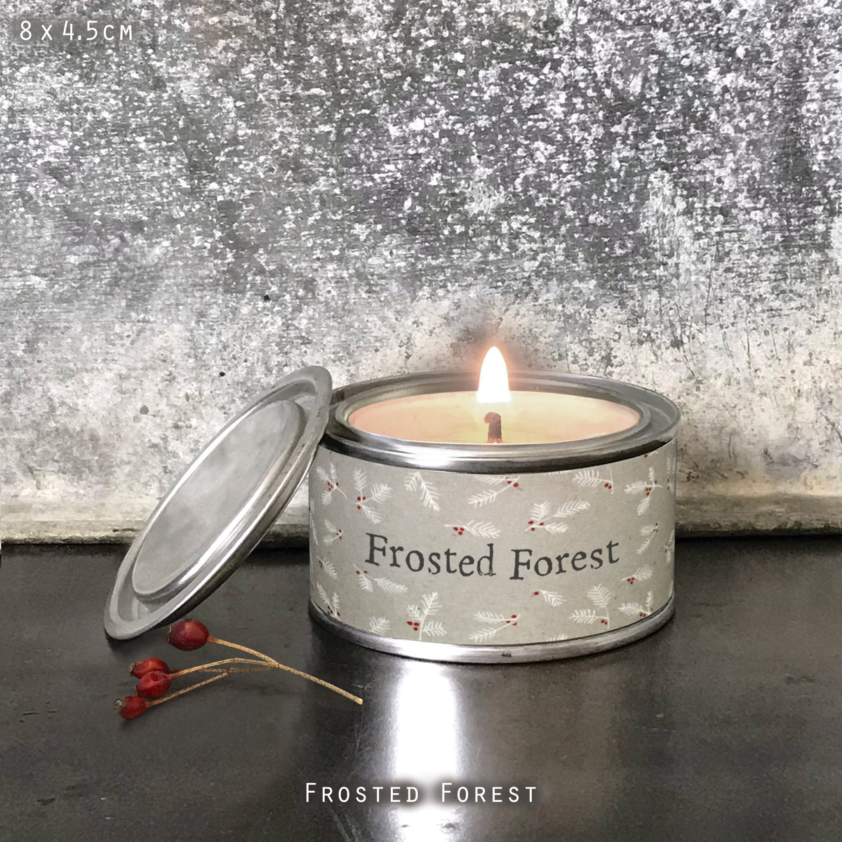 East of India Berry Candle - Frosted forest