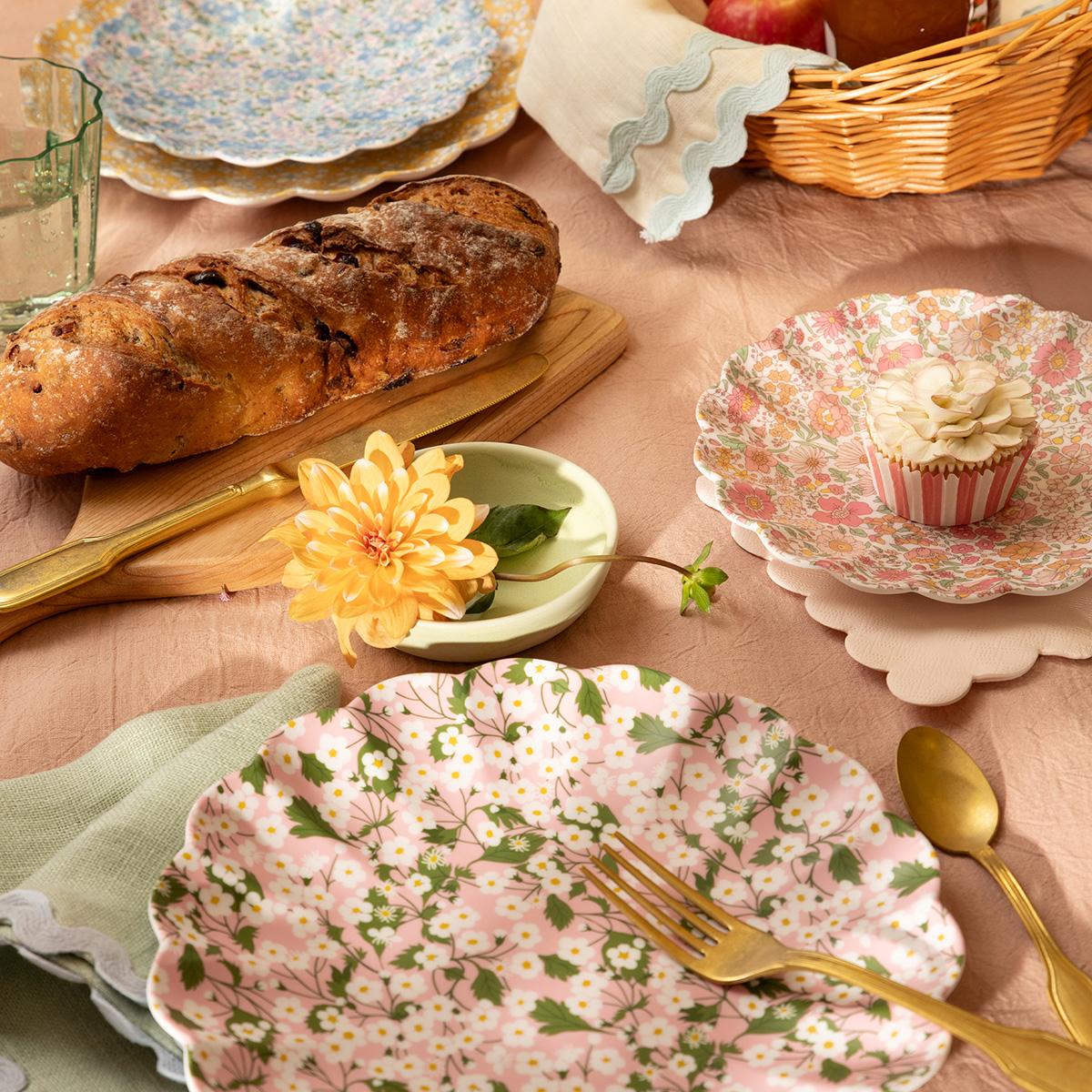 Meri Meri x Liberty Reusable Large Party Plates x 4 party plates Meri Meri x Liberty Reusable Large Party Plates x 4