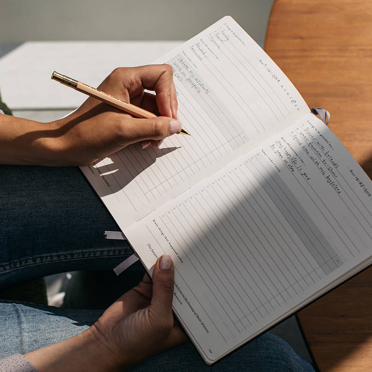 Daily Goal Setter Planner - Tan