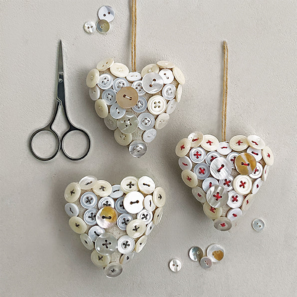 East of India Linen Button Hanging Heart - Grey