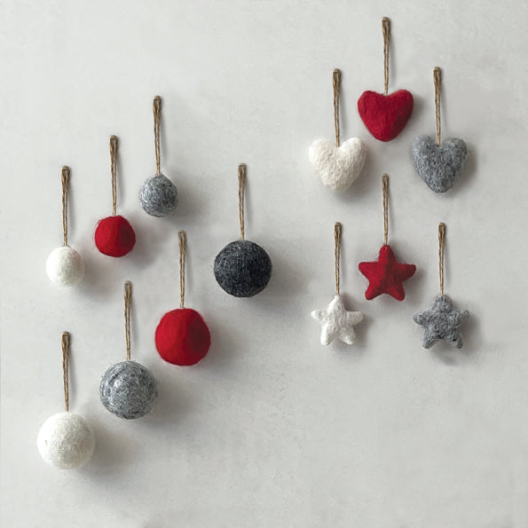 East of India Small Felt Hanging Heart - Grey