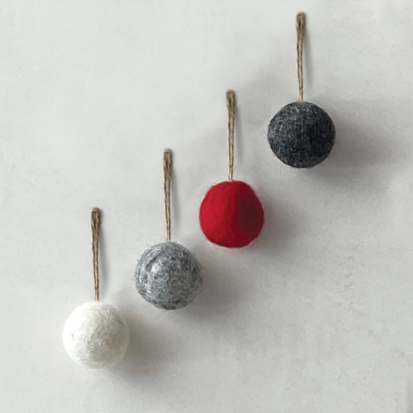 East of India Medium Felt Bauble - Grey