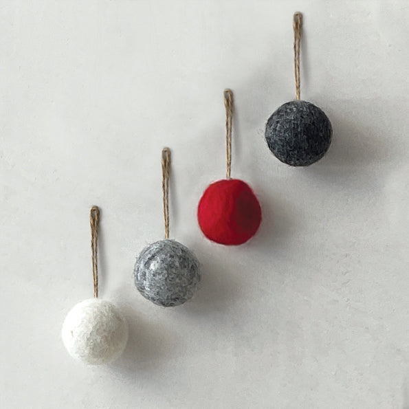 East of India Medium Felt Bauble - Red