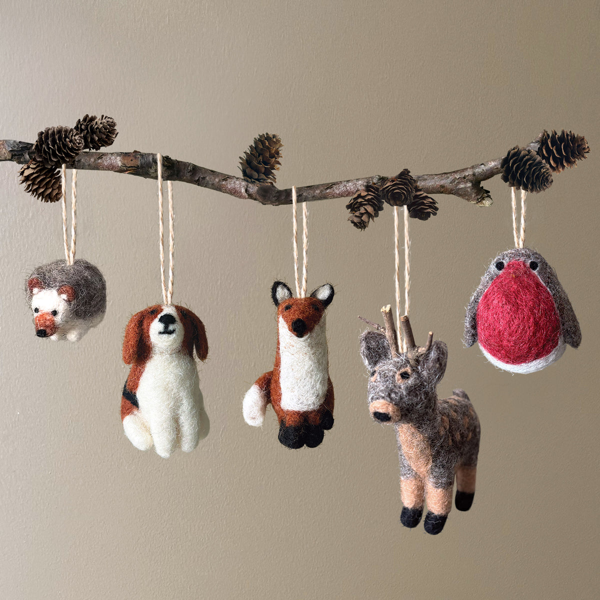 East of India Needle Felted Robin Decoration