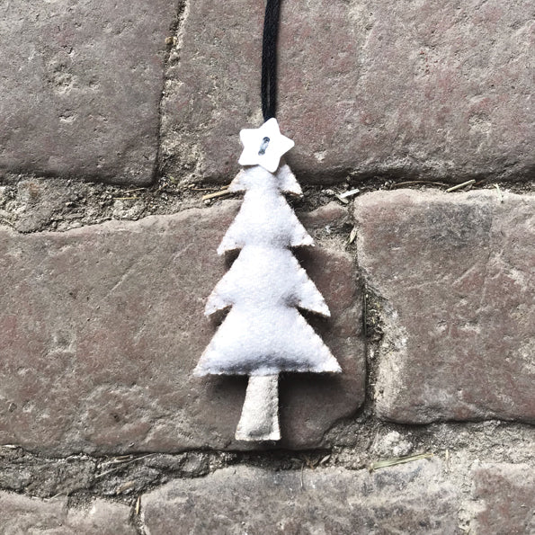 East of India Small Felt Hanging Christmas Tree Decoration - Cream
