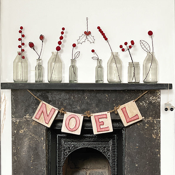 East of India Wooden Noel Garland