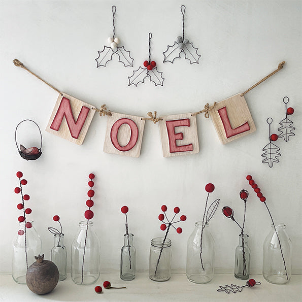 East of India Wooden Noel Garland