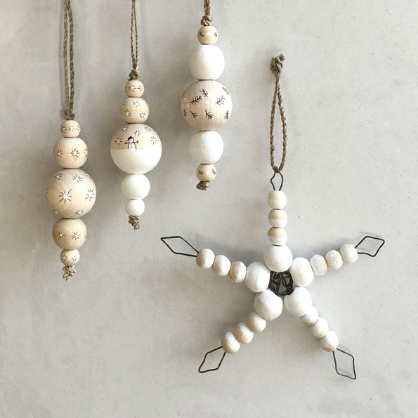 East of India Beaded Wire Star Decoration