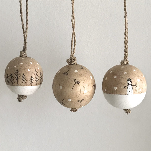 East of India Wooden Bauble - Snowman