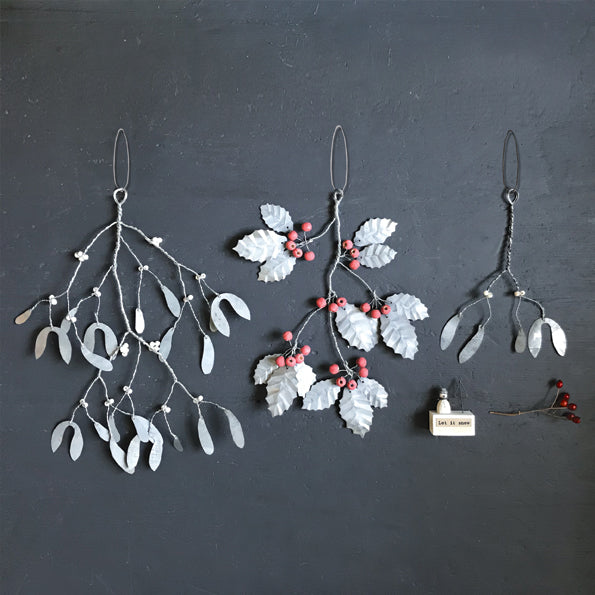 East of India Large Metal Holly Bunch with Wooden Berries