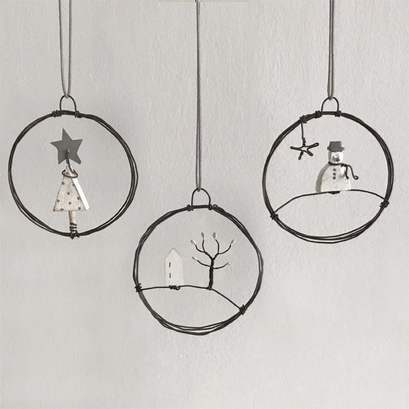 East of India Small Rusty Wire Wreath - House and Tree