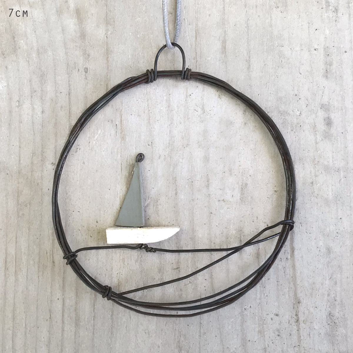 East of India Small Rusty Wire Wreath - Sail Boat