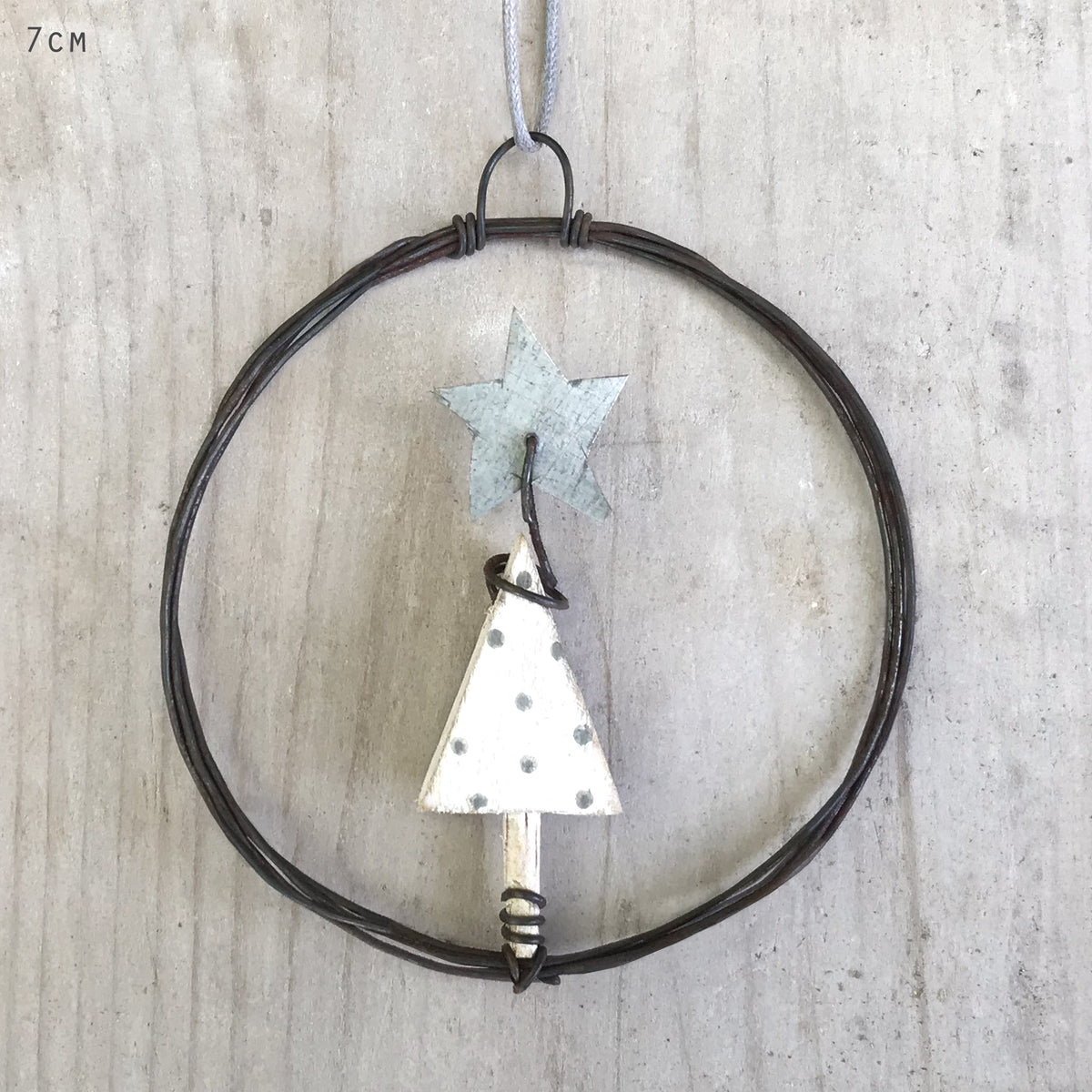 East of India Small Rusty Wire Wreath - Christmas Tree