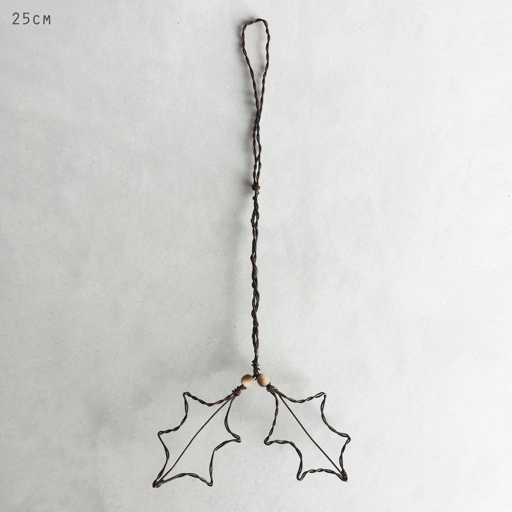 East of India Rusty Wire Decoration - Holly