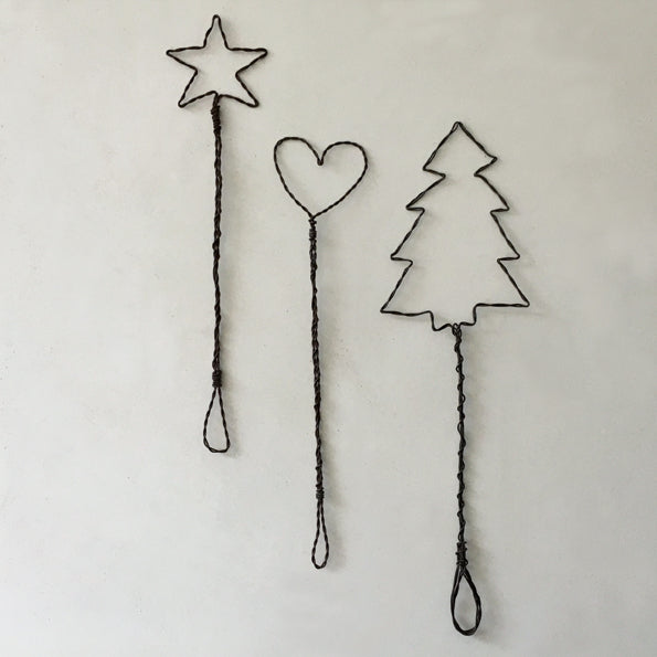 East of India Rusty Wire Christmas Decoration - Christmas Tree