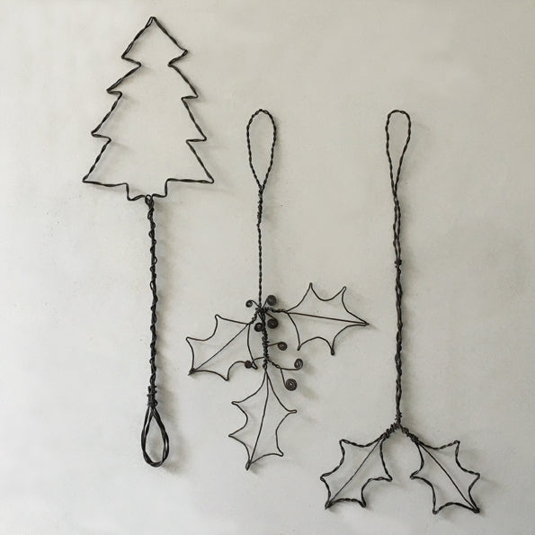 East of India Rusty Wire Christmas Decoration - Christmas Tree