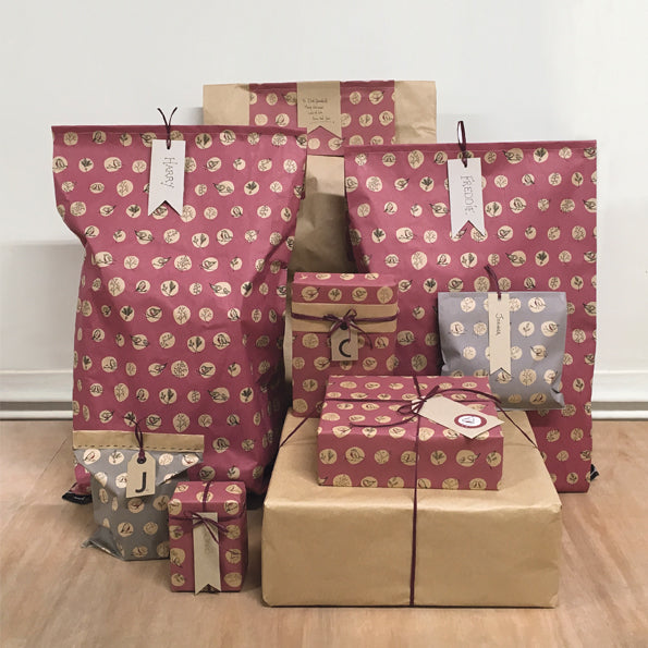 East of India Paper Gift Sack - Kraft robins & rosehips