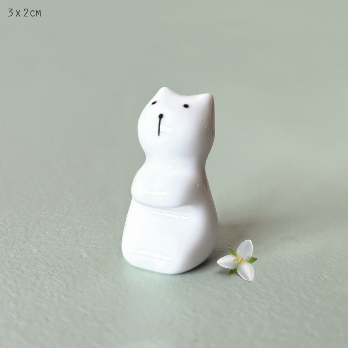 East of India Porcelain Cat Bowl Charm