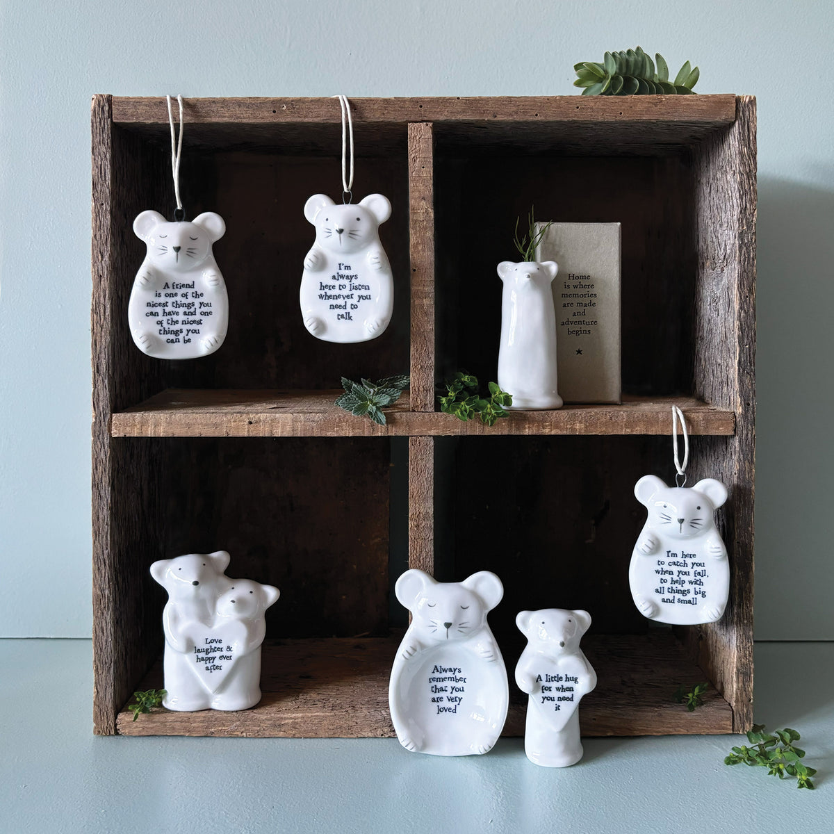 East of India Porcelain Mouse Hanging Decoration - Always here to listen