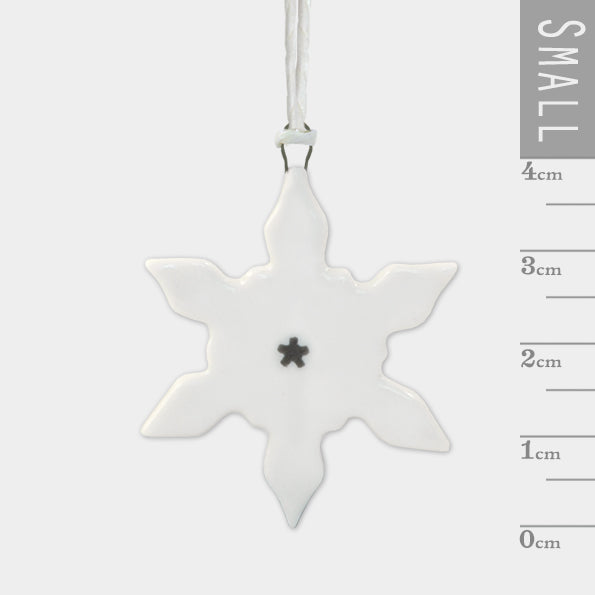 East of India Porcelain Hanging Christmas Decoration - Small snowflake