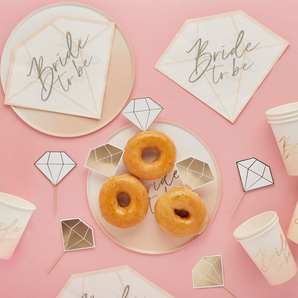 8 Pack Bride to Be Paper Plates | Hen Party Supplies UK Disposable Plates Bride to Be Hen Party Plates x 8