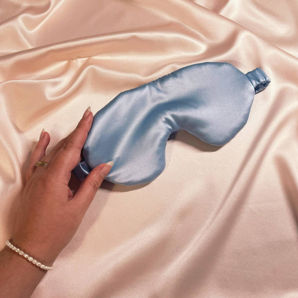 Eliza Mulberry Silk Eye Mask - Pale Blue