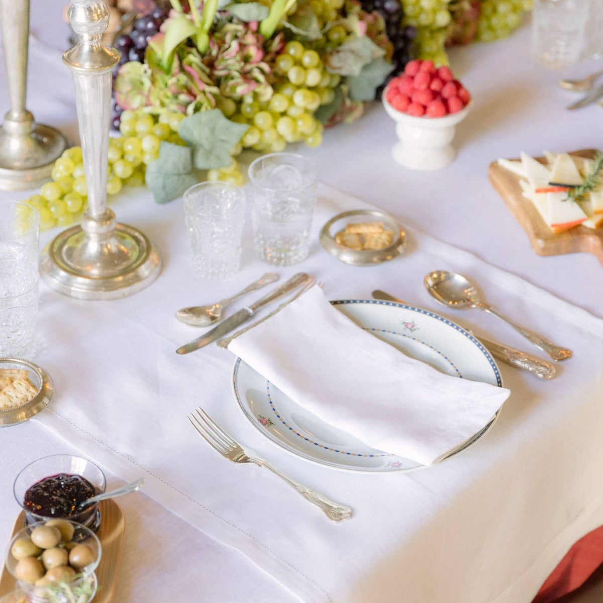 Mafra Linen Napkins & Placemats