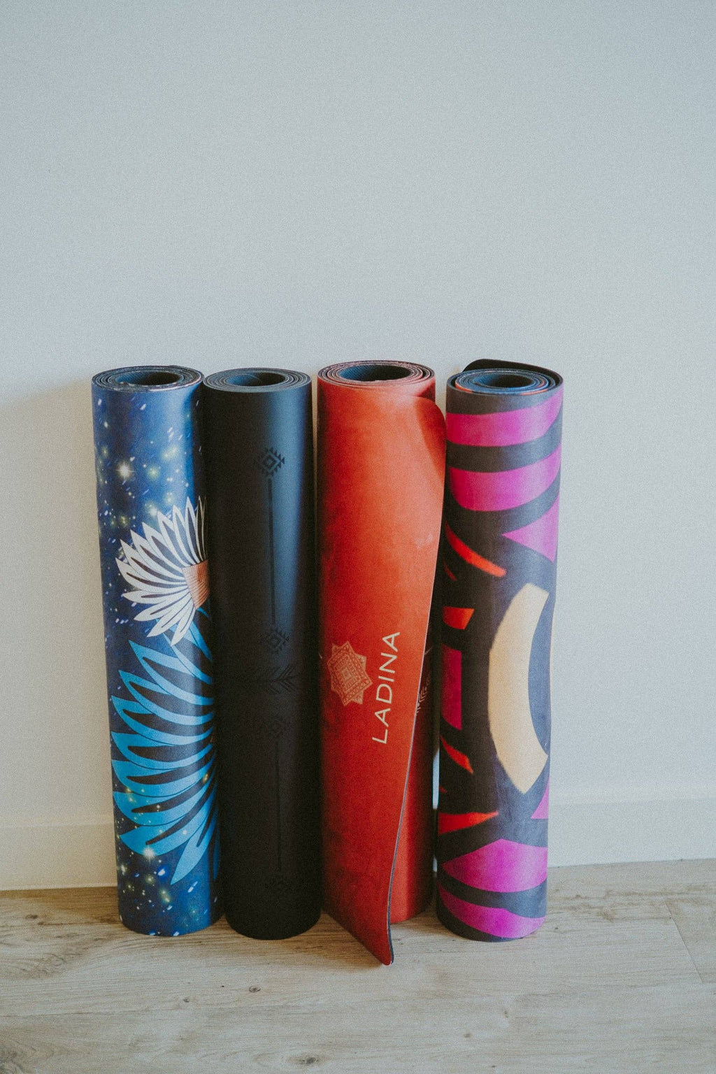 Striped Colourful Sustainable Yoga Mat - Courbe D'Energy