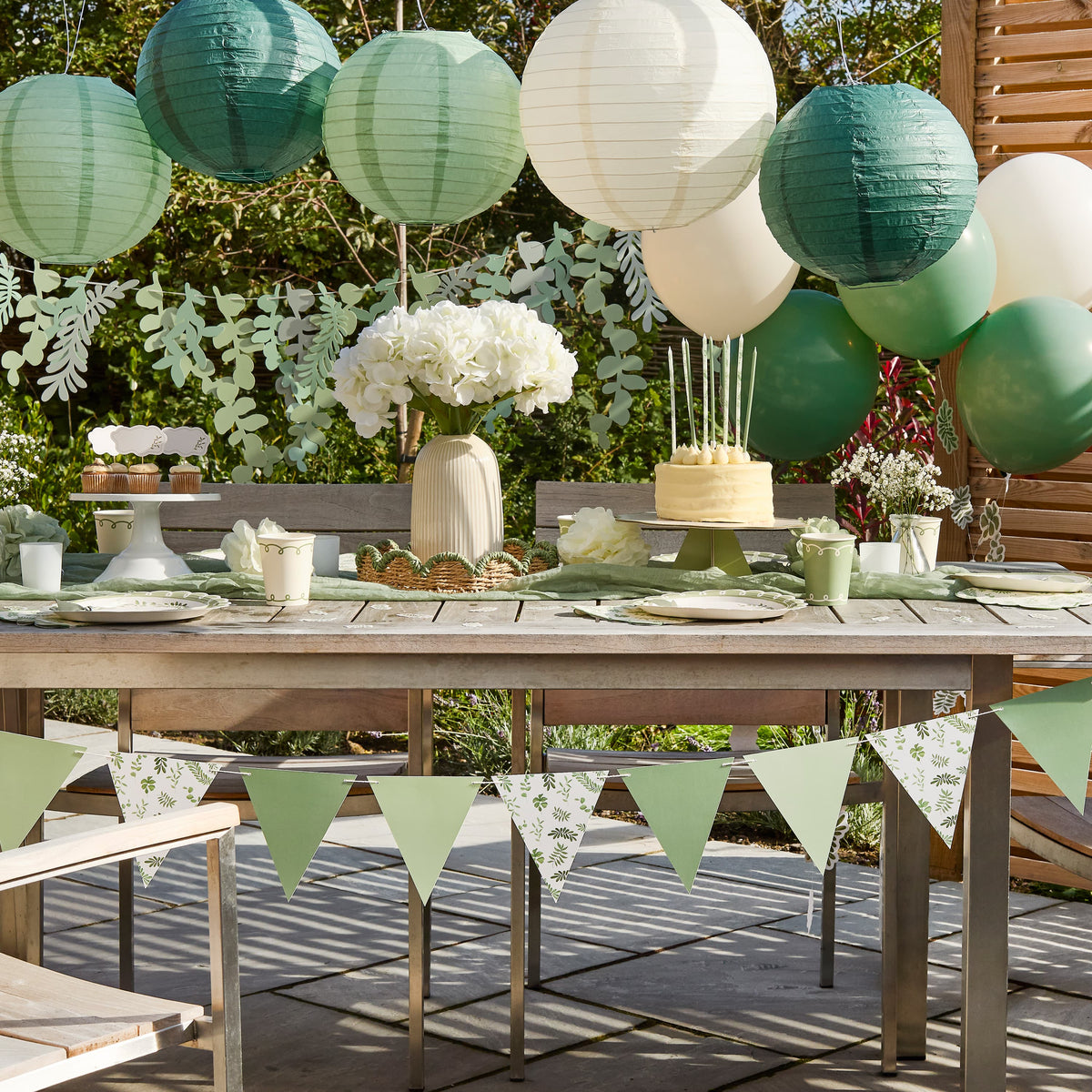 Botanical Leaf Hanging Decorations 2m Bunting Botanical Leaf Hanging Decorations 2m