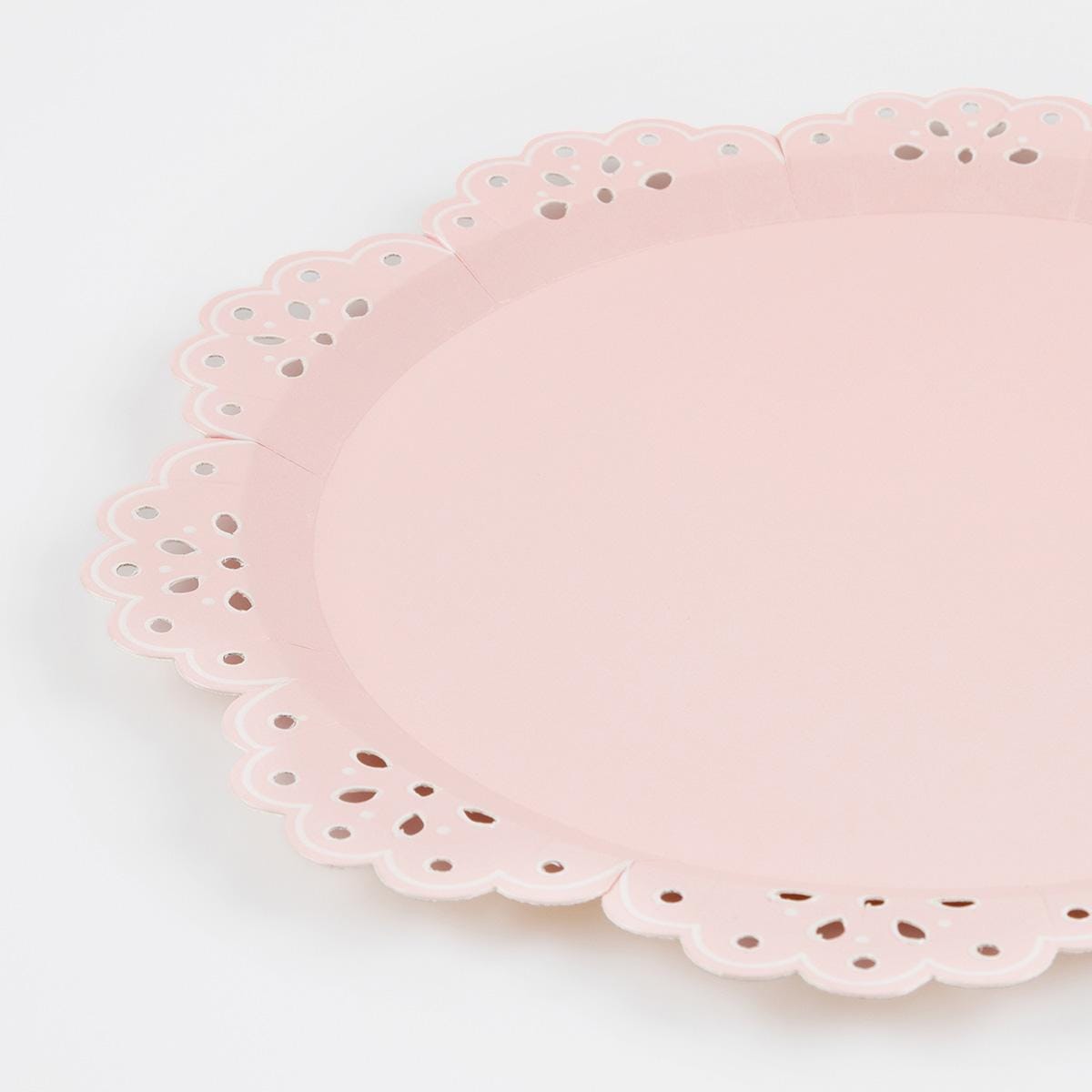 Broderie Anglaise Lace Side Party Plates x 8 | Meri Meri party plates Broderie Anglaise Lace Side Party Plates x 8
