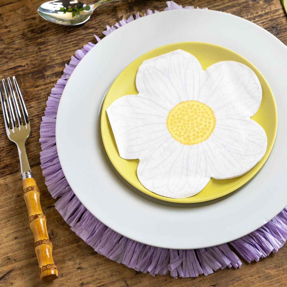 Daisy Shaped Paper Napkins (20 pack) Paper Napkins Daisy Shaped Paper Napkins (20 pack)