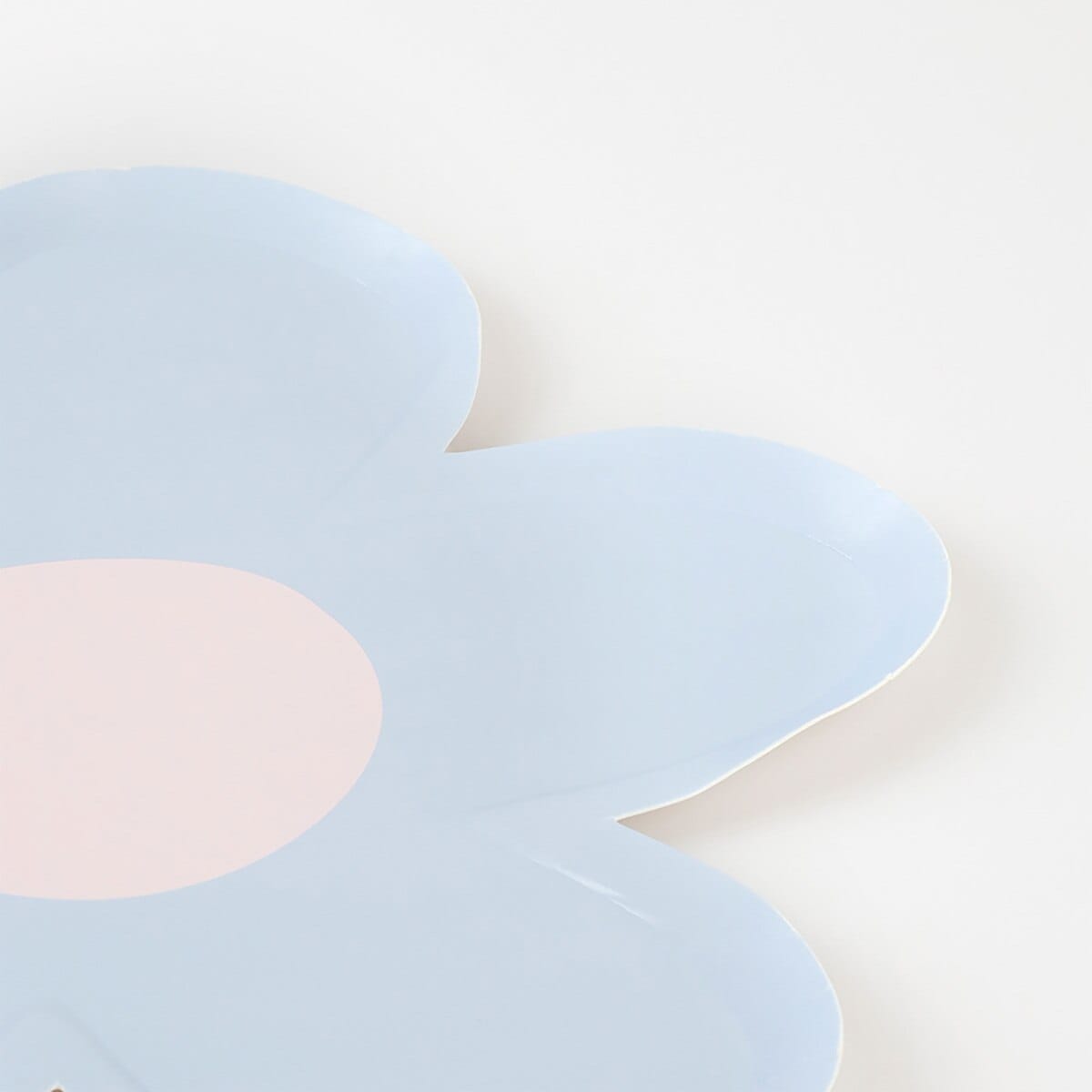 Daisy Shaped Party Plates x 8 | Meri Meri party plates Daisy Shaped Party Plates x 8