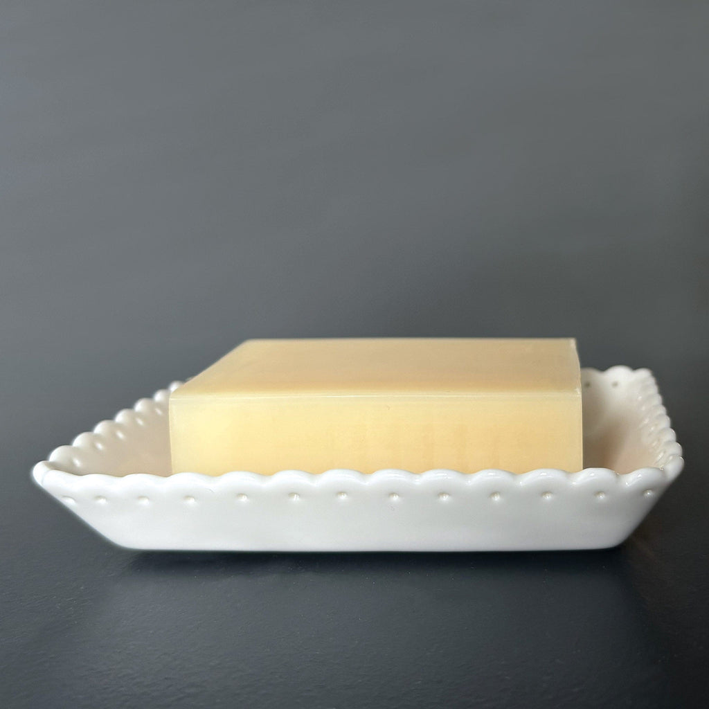East of India Scallop Soap Dish - Bright sunshiny day Soap Dish East of India Scallop Soap Dish - Bright sunshiny day