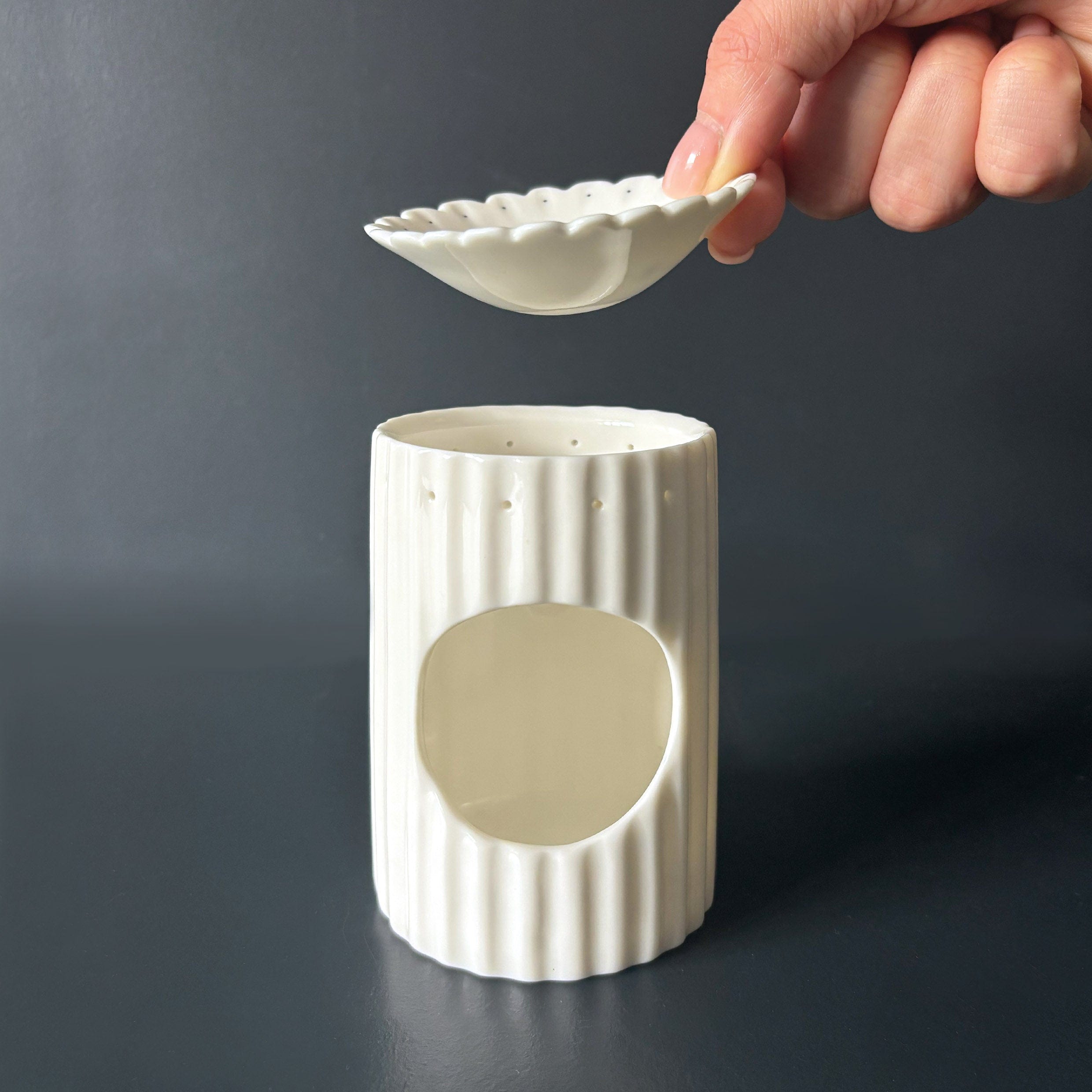 East of India Scallop Wax Melt Burner - You make my heart melt Wax Melt Dish East of India Scallop Wax Melt Burner - You make my heart melt