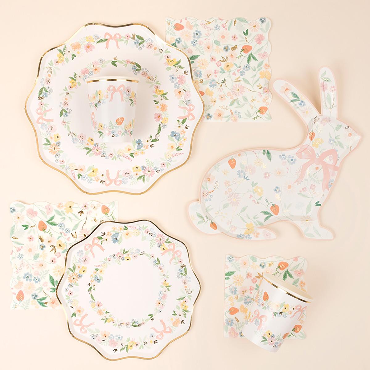Elegant Floral Small Party Napkins x 16 | Meri Meri party napkins Elegant Floral Small Party Napkins x 16