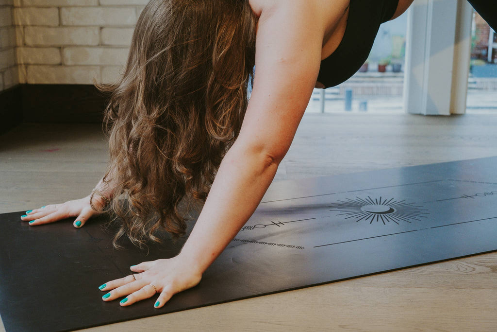 Ultra Grip Sustainable Alignment Yoga Mat - Warrior Black