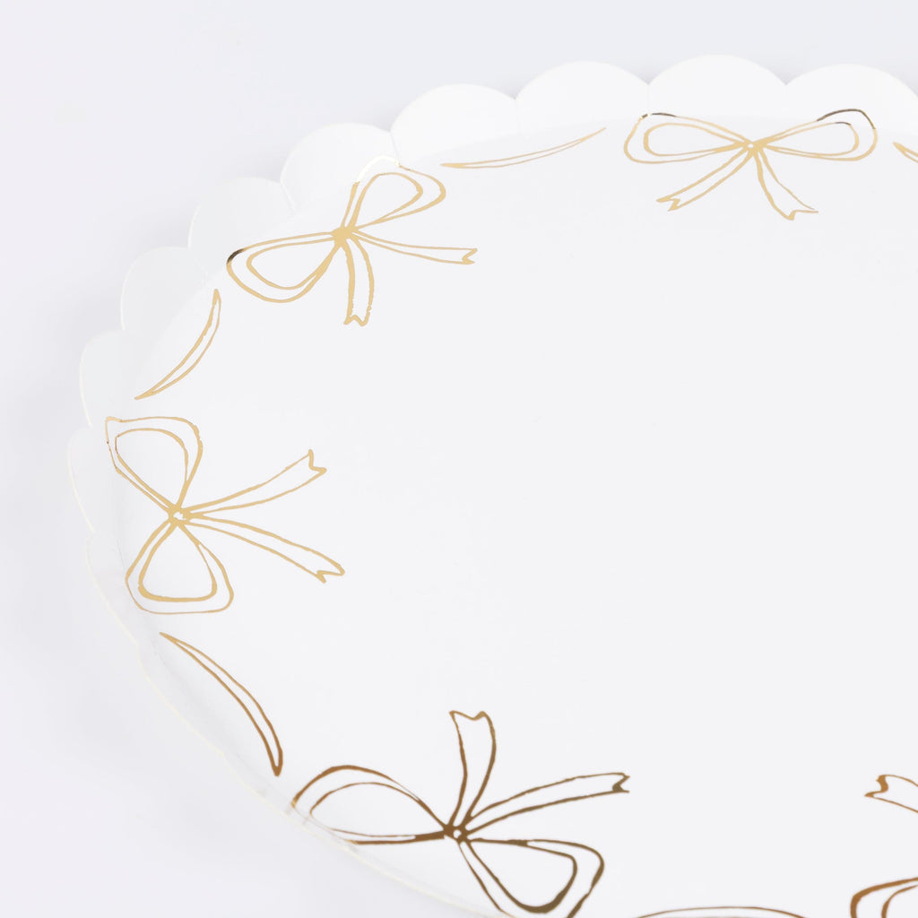 Gold Bow Large Party Plates x 8 | Meri Meri Christmas Bows party plates Gold Bow Large Party Plates x 8