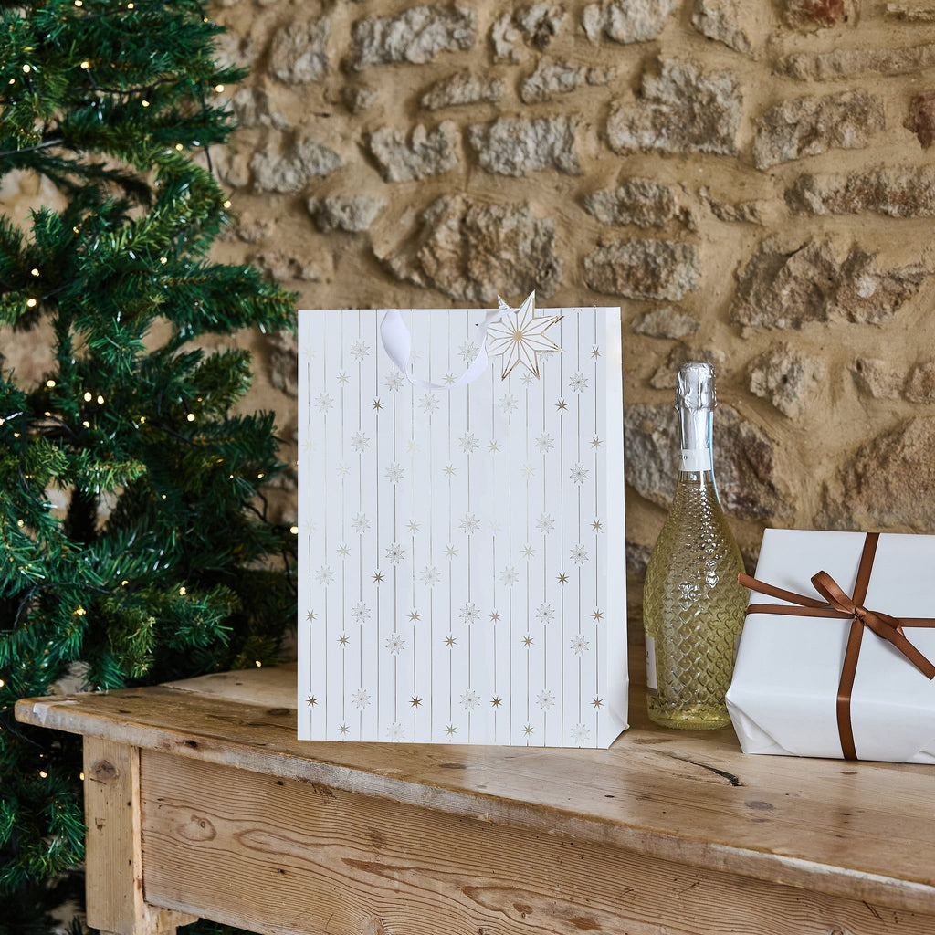 Gold Star Medium Gift Bag | Hootyballoo White & Gold Christmas Gift Bags Gift Bags Gold Star Medium Gift Bag