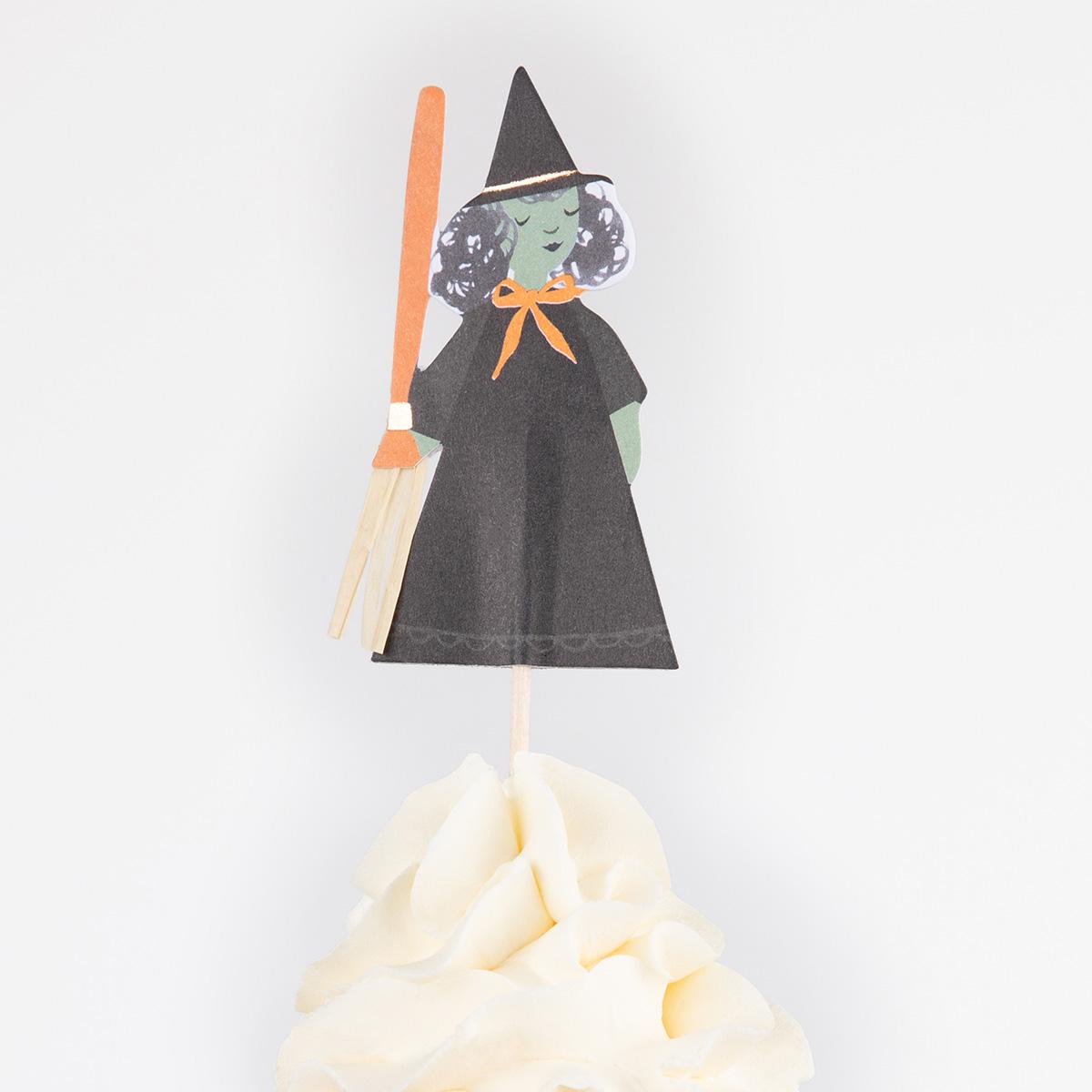 It's Halloween! Cupcake Kit x 24 Toppers | Meri Meri Halloween Party Cake Decorating Supplies It's Halloween! Cupcake Kit x 24 Toppers