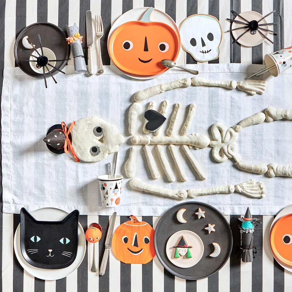 It's Halloween! Party Napkins x 16 party napkins It's Halloween! Party Napkins x 16