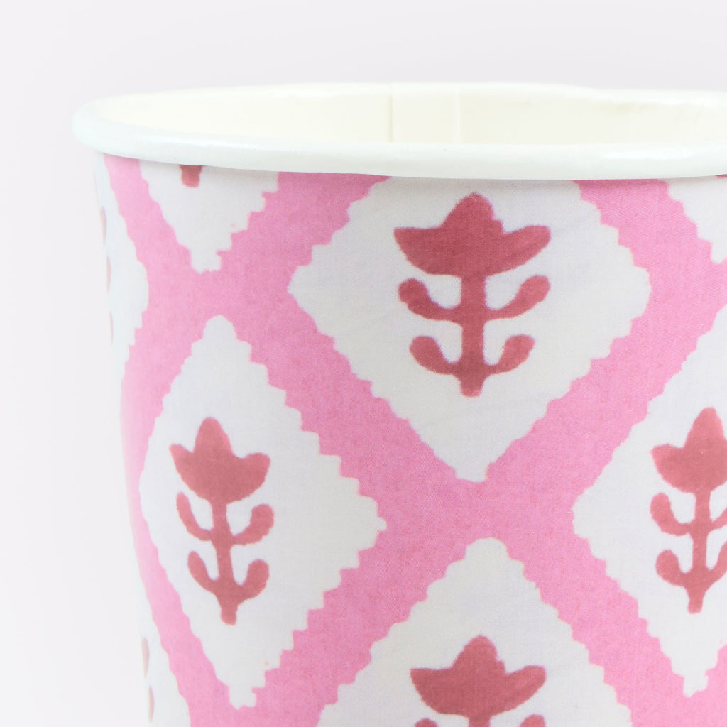 Meri Meri x Molly Mahon Red & Green Christmas Party Cups x 8 | Meri Meri Christmas party cups Meri Meri x Molly Mahon Red & Green Christmas Party Cups x 8