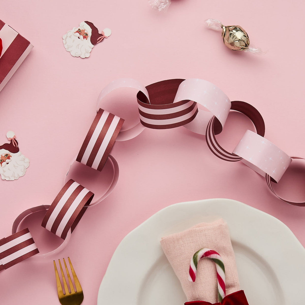 Pink & Red Paper Chains x 48 | Hootyballoo Christmas Decorations Bunting Pink & Red Paper Chains x 48