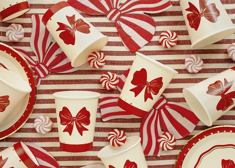 Red & Beige Bow Christmas Party Cups x 6 - Vintage Christmas Cups Disposable Cups Red Bow Vintage Christmas Party Cups x 6