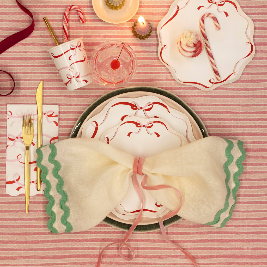 Ribbon Bow Large Christmas Party Plates x 8 | Meri Meri Christmas Bows party plates Ribbon Bow Large Christmas Party Plates x 8