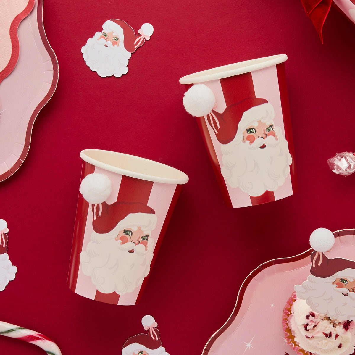 Vintage Santa Paper Cups - Pack of 8 party cups Vintage Santa Paper Cups - Pack of 8